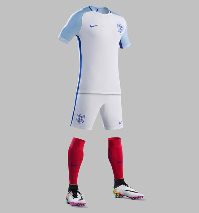 Домашняя форма сборной Англии 2016