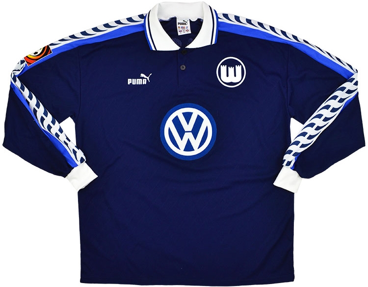 Третья форма "Вольфсбурга" 97-98