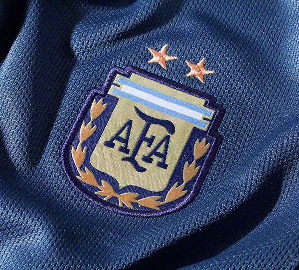 Гостевая форма сборной Аргентины на Кубке Америки 2015