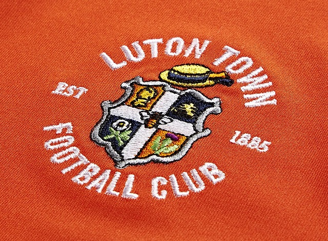 Форма "Лутона" 16/17 | Luton Town 2016-2017 kit