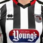 grimsby-town-17-18-home-kit (6)