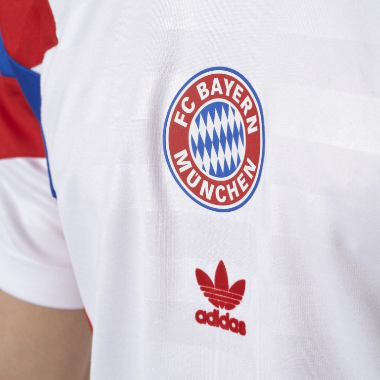 Новые футболки «Баварии» от Adidas Originals