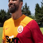 galatasaray-2021-22-nike-kits-1