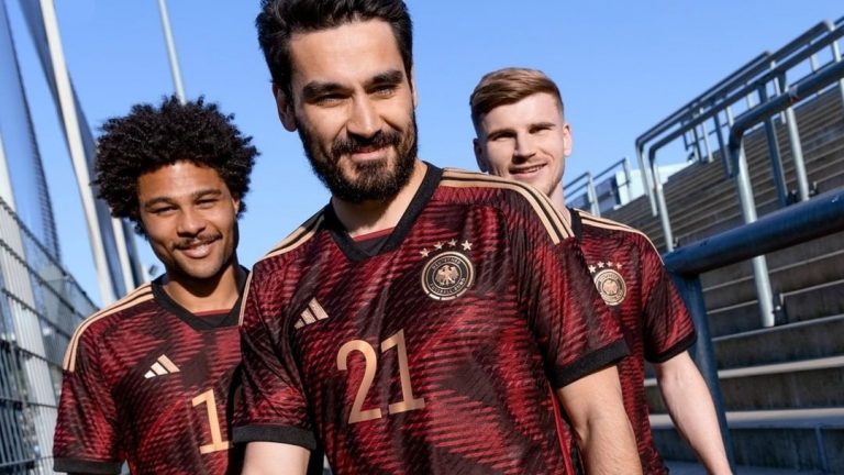 Новая форма сборной Германии 2022